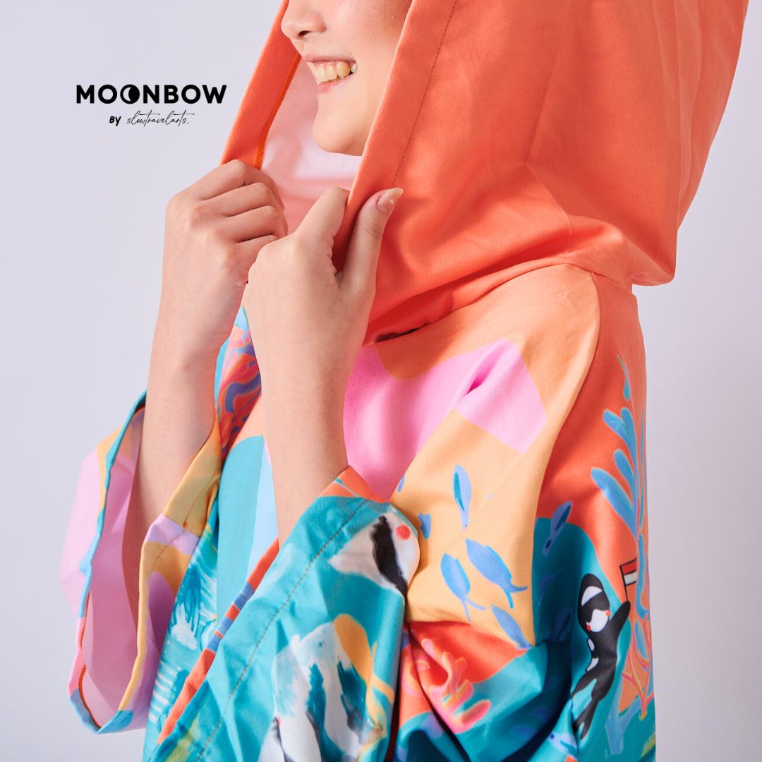 Komodo Adventure Poncho