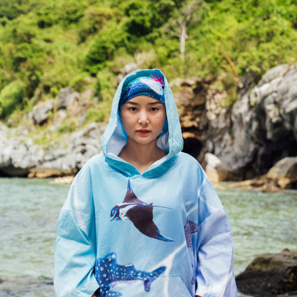 Cerulean Adventure Poncho - cerulean - model