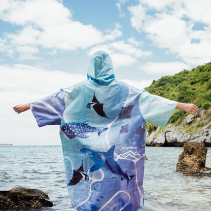 Cerulean Adventure Poncho - cerulean - model