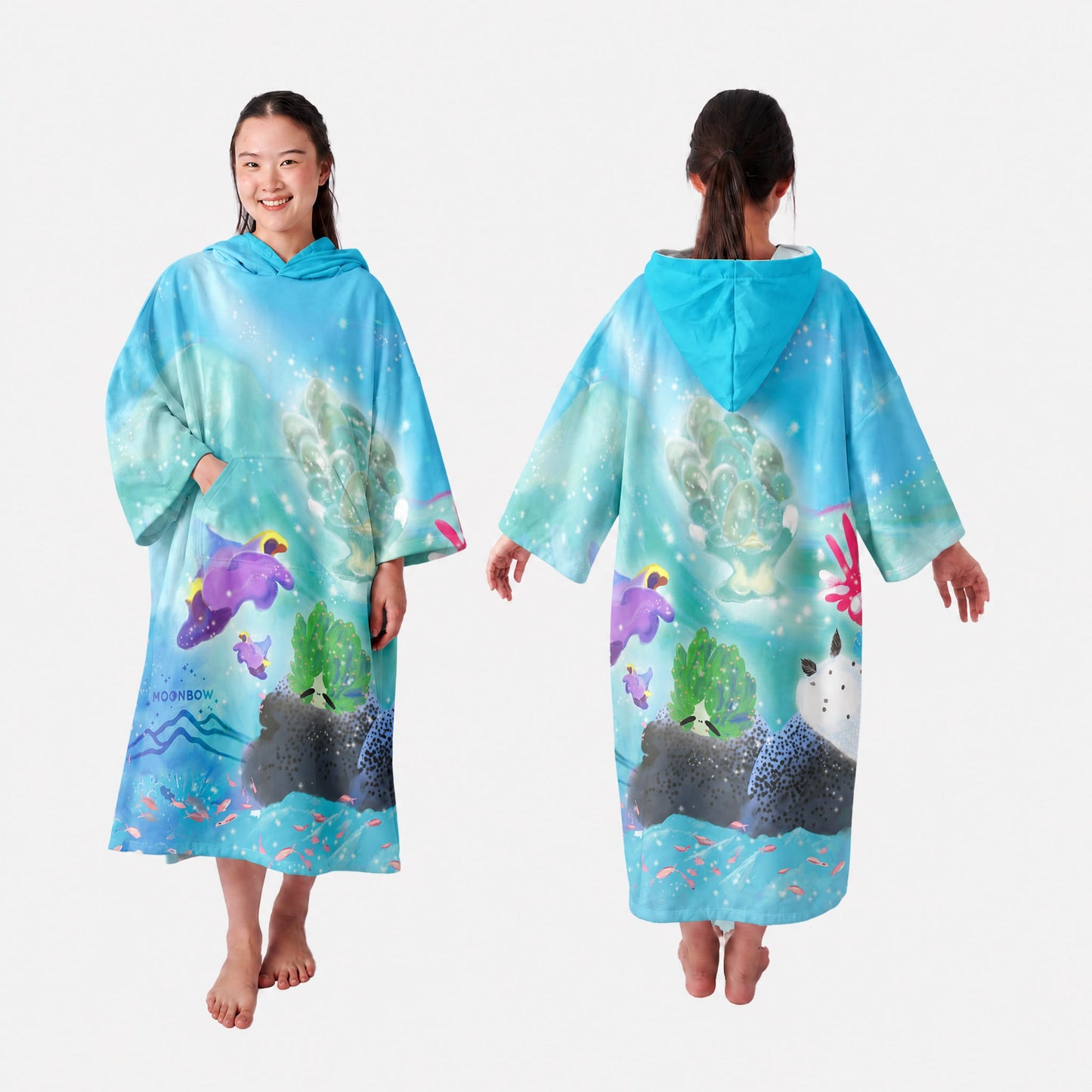 /generated-mockups/poncho/jogashima/model-arms-down-v1.png